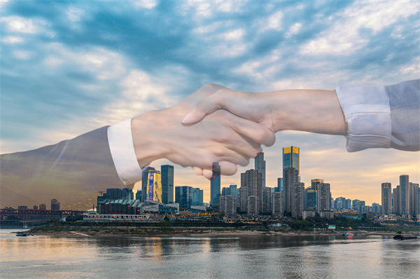 集團(tuán)管控咨詢?nèi)绾螏椭髽I(yè)構(gòu)建協(xié)同高效的管理團(tuán)隊(duì)？