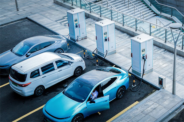 市場(chǎng)競(jìng)爭(zhēng)激烈如戰(zhàn)場(chǎng)，年度經(jīng)營計(jì)劃助你搶占制勝高地