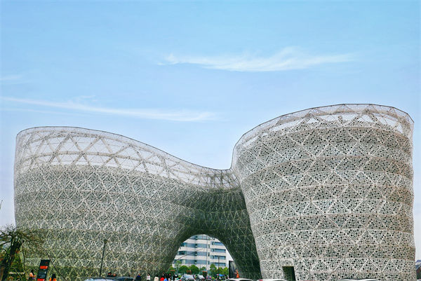 企業(yè)發(fā)展遇瓶頸，株洲戰(zhàn)略咨詢(xún)公司如何助力突破困局、重塑輝煌？