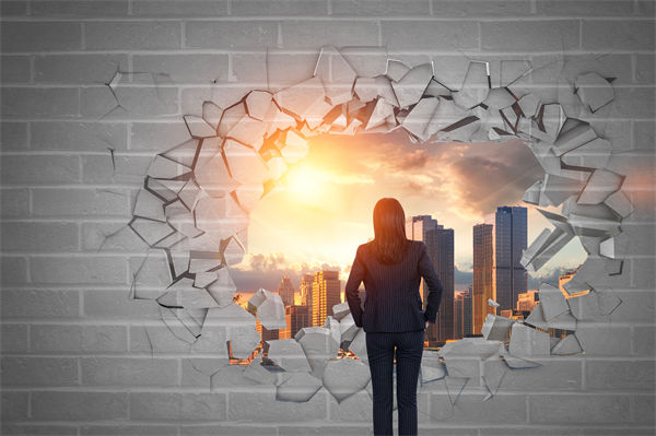 管理咨詢?nèi)绾瓮黄瞥Ｒ?guī)，為企業(yè)打造專屬競(jìng)爭(zhēng)優(yōu)勢(shì)？