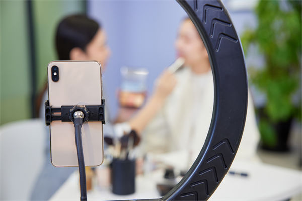 全渠道營銷管理，無縫連接客戶，打造極致體驗