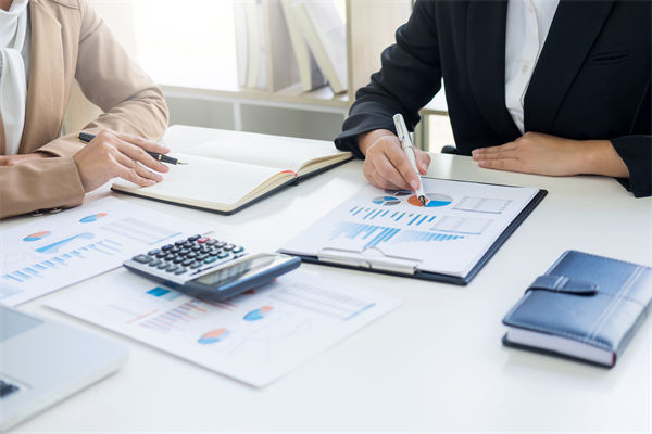 央行5月7日宣布降準(zhǔn)降息，對企業(yè)薪酬績效的啟示