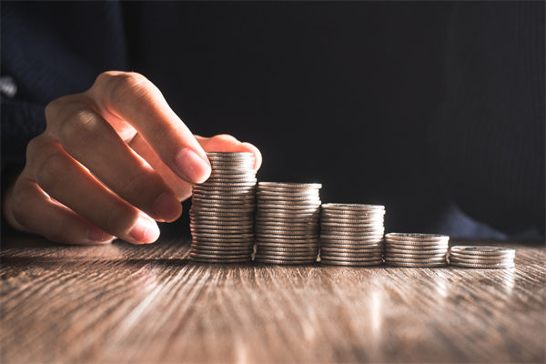 薪酬績(jī)效分析：多家大行下調(diào)存款利率，1年期下破1%