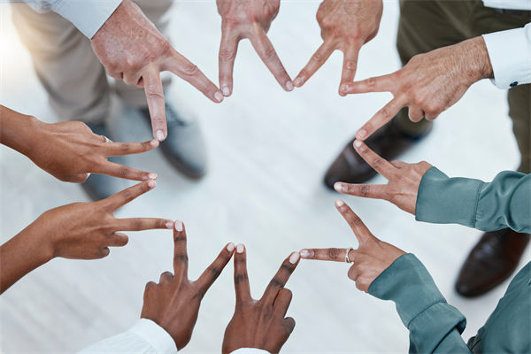 特朗普政府禁止哈佛大學(xué)招收國(guó)際生，企業(yè)文化怎么看？