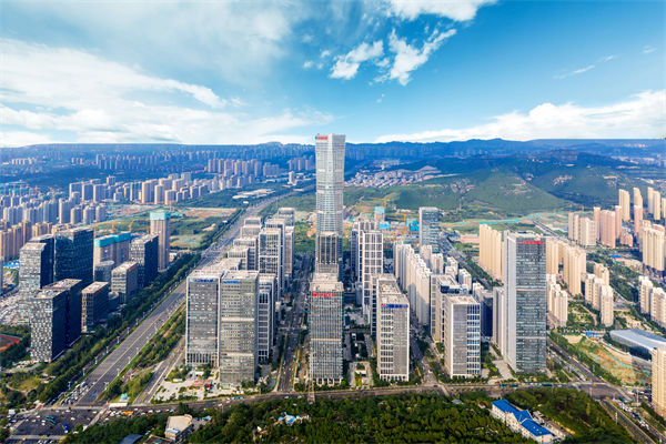 企業(yè)管理難題頻出，濟南管理咨詢?nèi)绾尉珳势凭帜鎰菰鲩L？