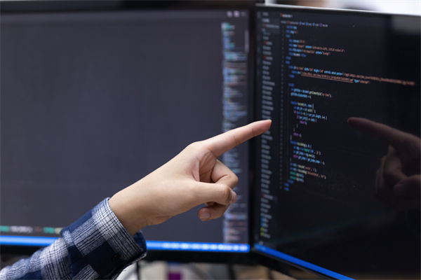 數(shù)據(jù)泛濫成災(zāi)難利用？企業(yè)數(shù)字化轉(zhuǎn)型如何打通任督二脈？