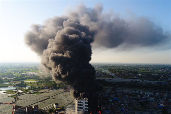 山東化工廠爆炸后樓房?jī)H剩框架，對(duì)制造業(yè)有何啟示？