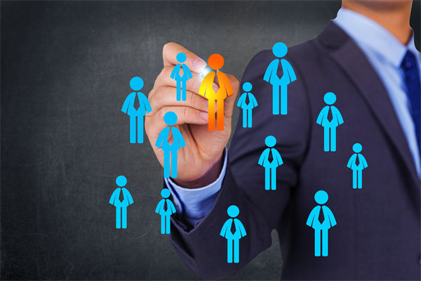 員工敬業(yè)度持續(xù)走低，人力資源怎樣精準(zhǔn)激活團(tuán)隊(duì)動(dòng)能？