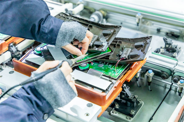 如何通過精益生產(chǎn)優(yōu)化生產(chǎn)布局，提升整體生產(chǎn)效率？