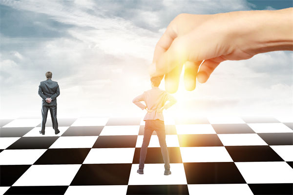 把頂層設計和問計于民統(tǒng)一起來，對企業(yè)戰(zhàn)略的啟示