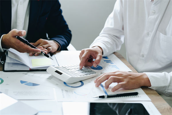 暑期檔電影票房破115億，預(yù)算管理咨詢怎么看？