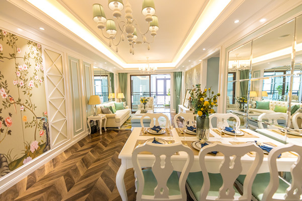 燈飾行業(yè)精益生產(chǎn)管理咨詢公司哪家好，能解小批量定制效率低？